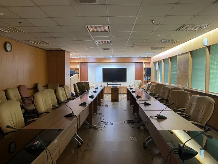 priview-installation-government-menpar-c